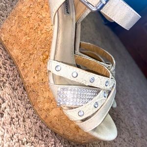 Wedge heels